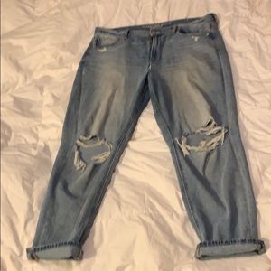 American Eagle ripped mom jeans